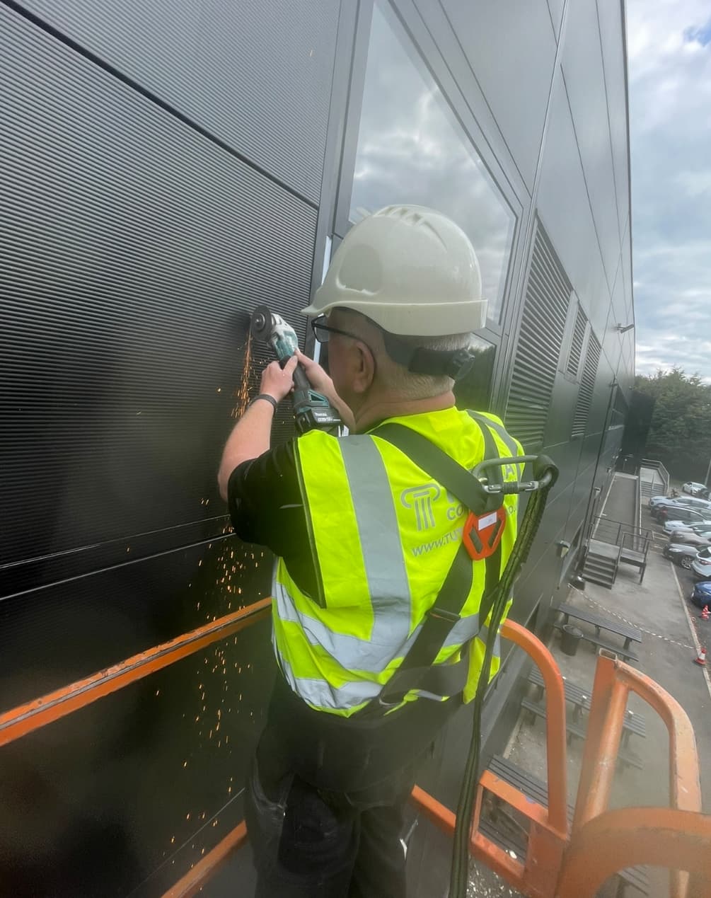 Commercial Aluminium Window Install