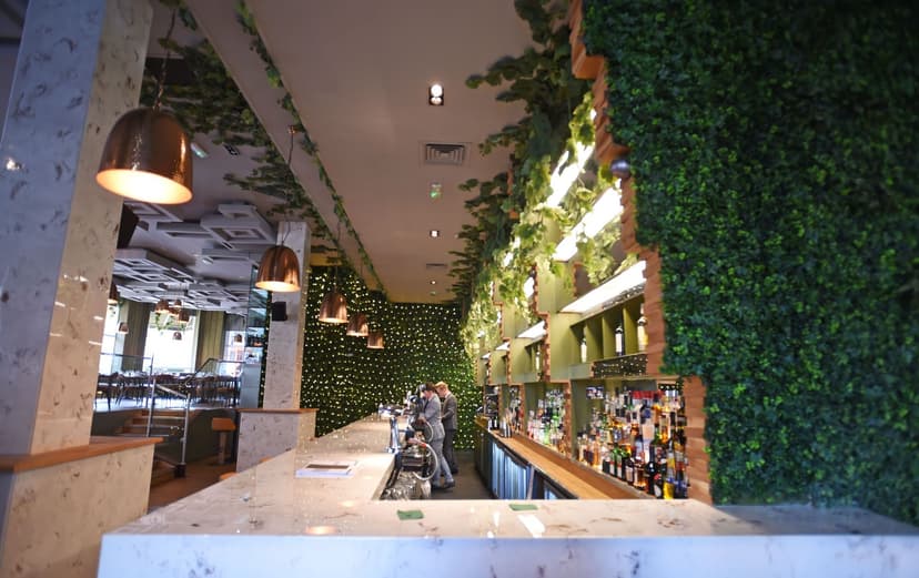Hotel Bar & Restaurant Refurbishment Project - Image 3