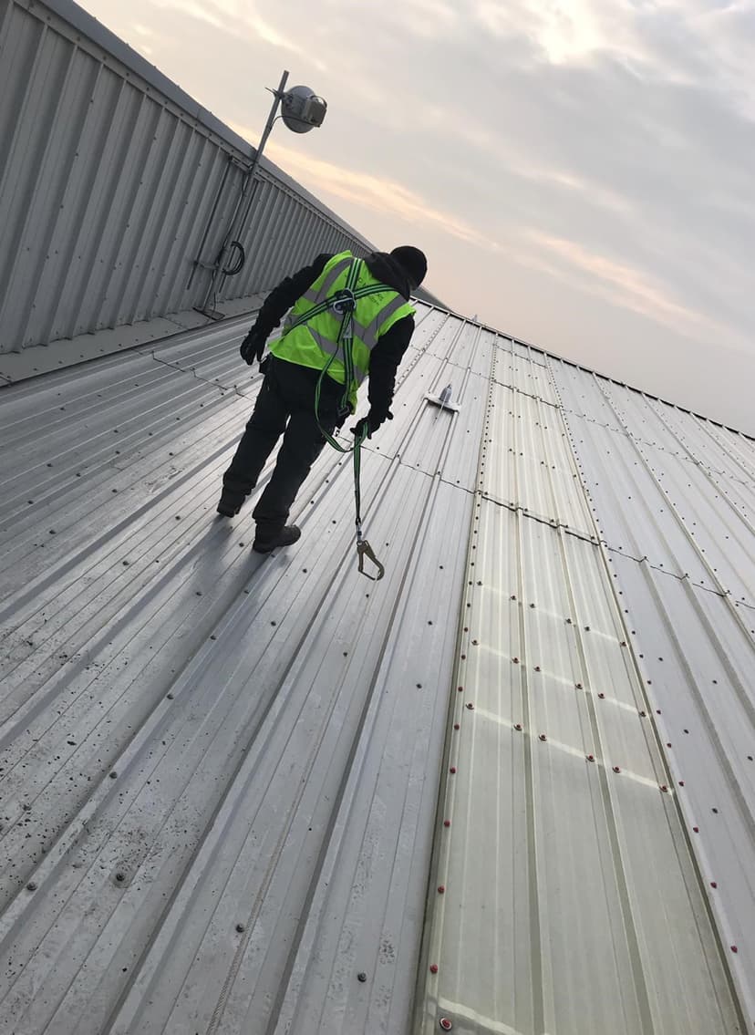 Roof Gutter Cleaning Works - Image 2